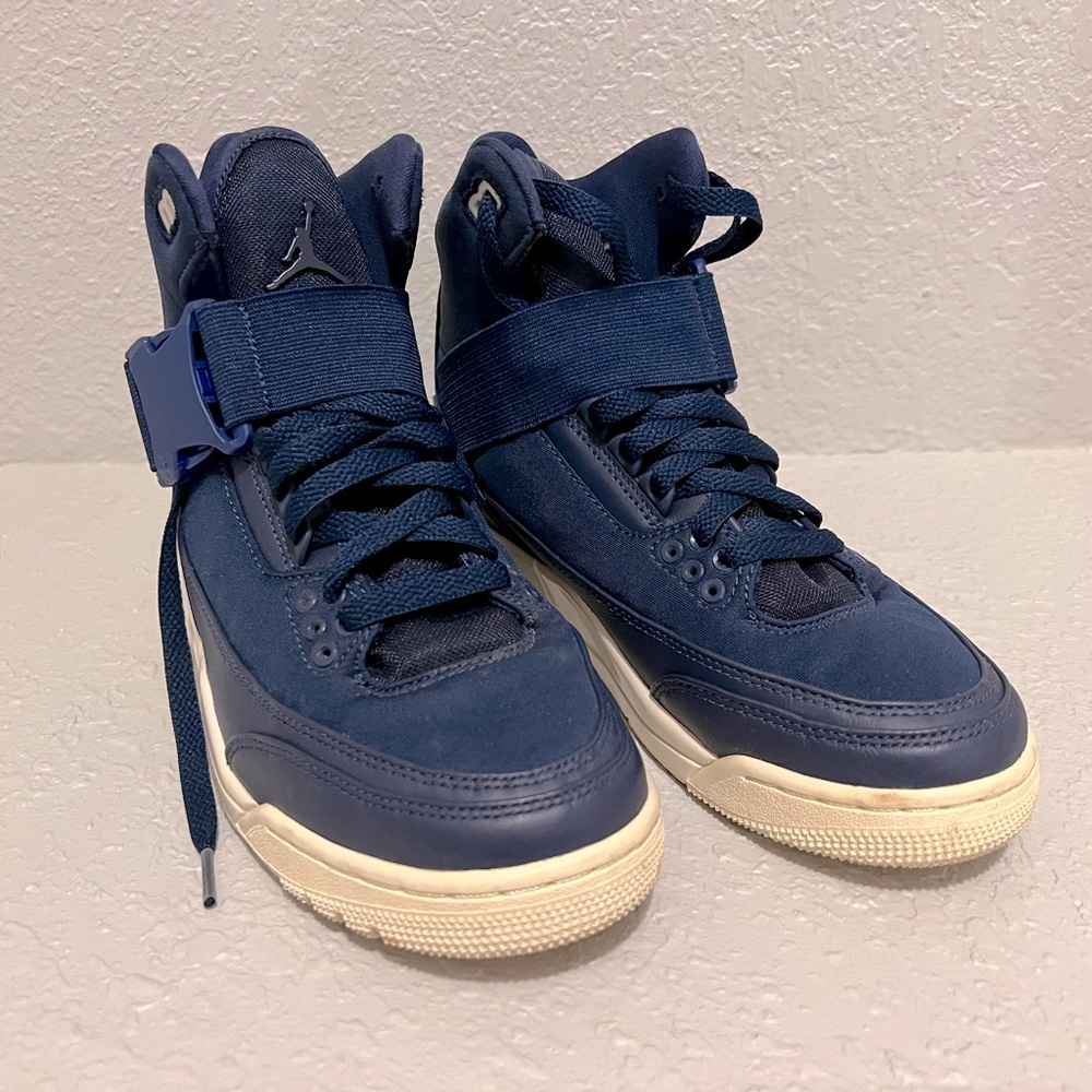 Air Jordan 3 Retro Explorer High Midnight Navy